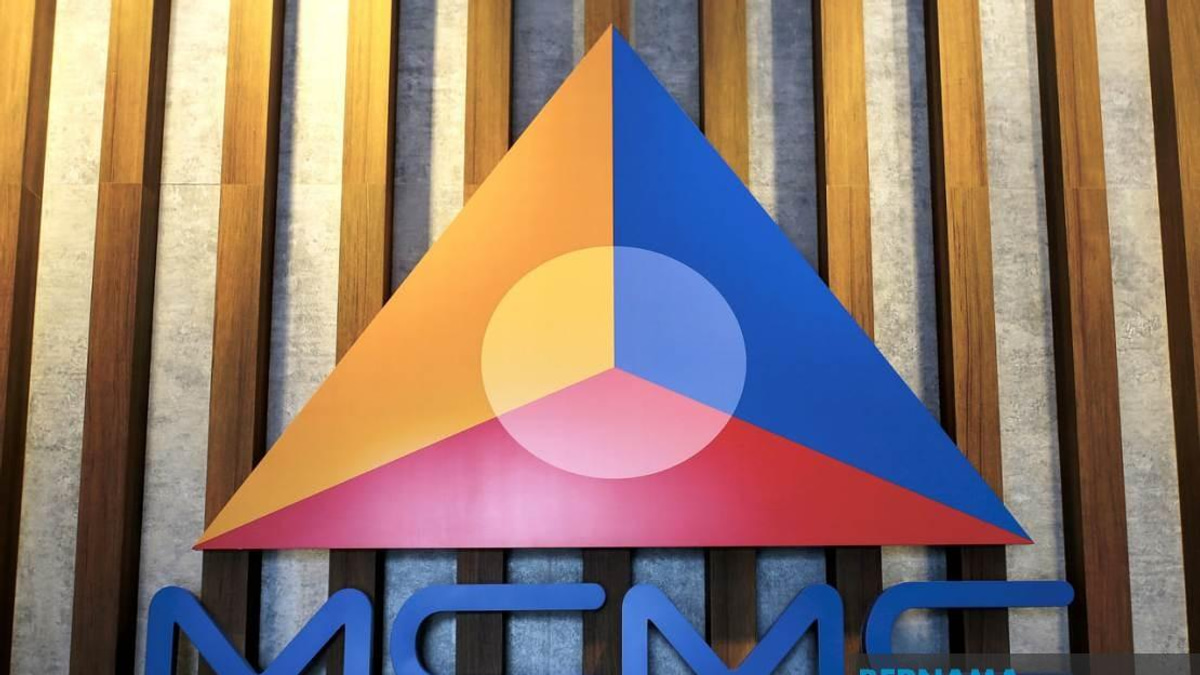 MCMC and Telcos Boost Fibre Networks to Fix Full Signal, No Internet Problem