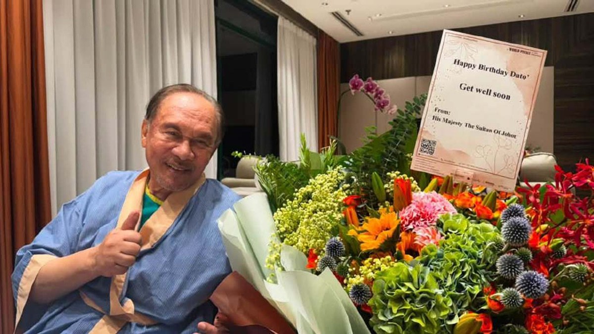 PM Anwar Expresses Gratitude to Royals for Birthday Wishes and Recovery Prayers