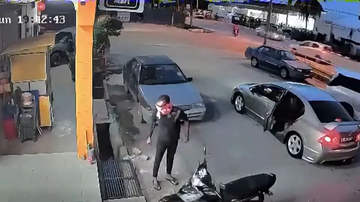 Convenience Store Worker Slashed with Parang in Robbery at Nibong Tebal