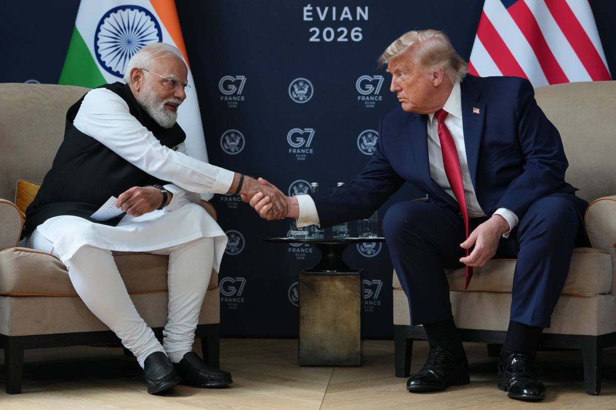Trump brushes aside Indian sailor deaths as Modi visit tensions simmer beneath diplomatic veneer