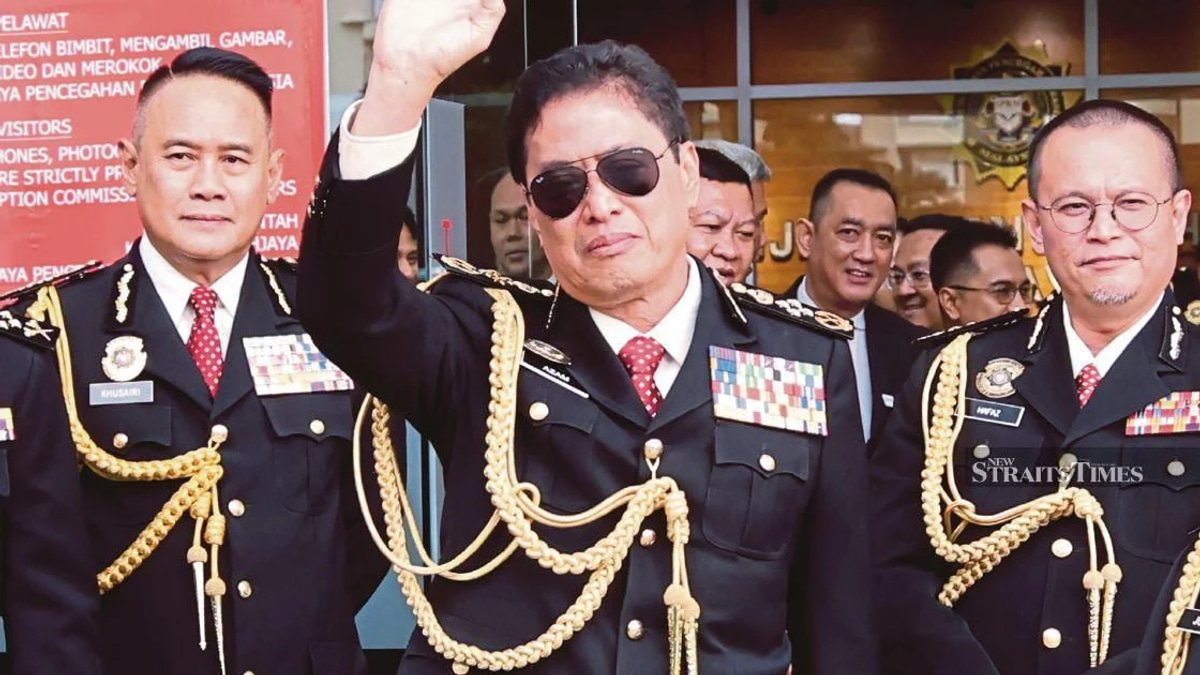 51 NGOs Push for RCI into MACC 'Corporate Mafia' Allegations Involving Former Chief Azam Baki