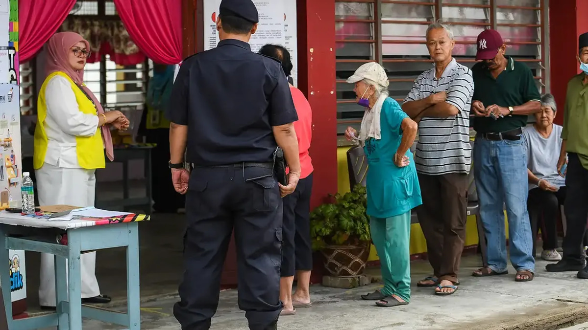 Bersatu voters may swing to Pakatan Harapan if angered by PAS rivalry, political analysts suggest