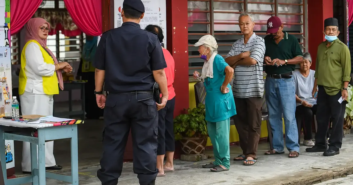 Bersatu voters may swing to Pakatan Harapan if angered by PAS rivalry, political analysts suggest