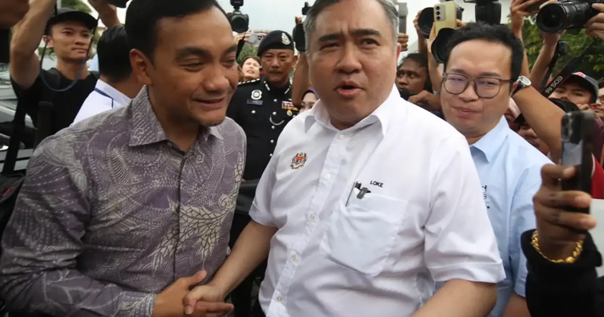 Loke and Onn Hafiz Break Ice After Public Row, Keep Meeting Polite