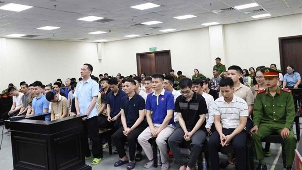 Hanoi court tries 58 suspects in major transnational gambling and money-laundering case