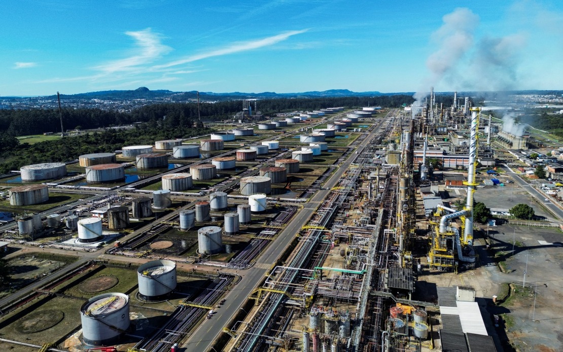 Brazil Vows Retaliation After US Slaps 25% Tariff on Imports