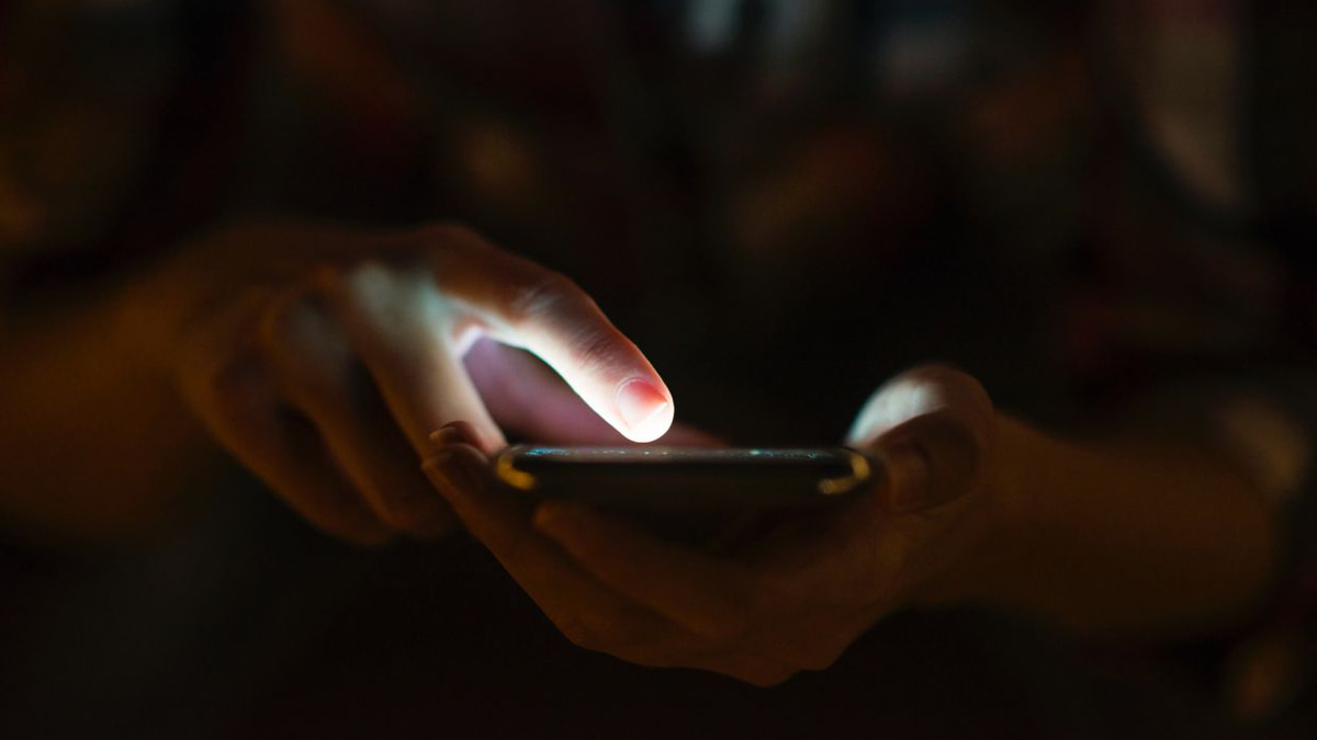 Mental Health Experts Divided on Malaysia's Social Media Ban for Under-16s