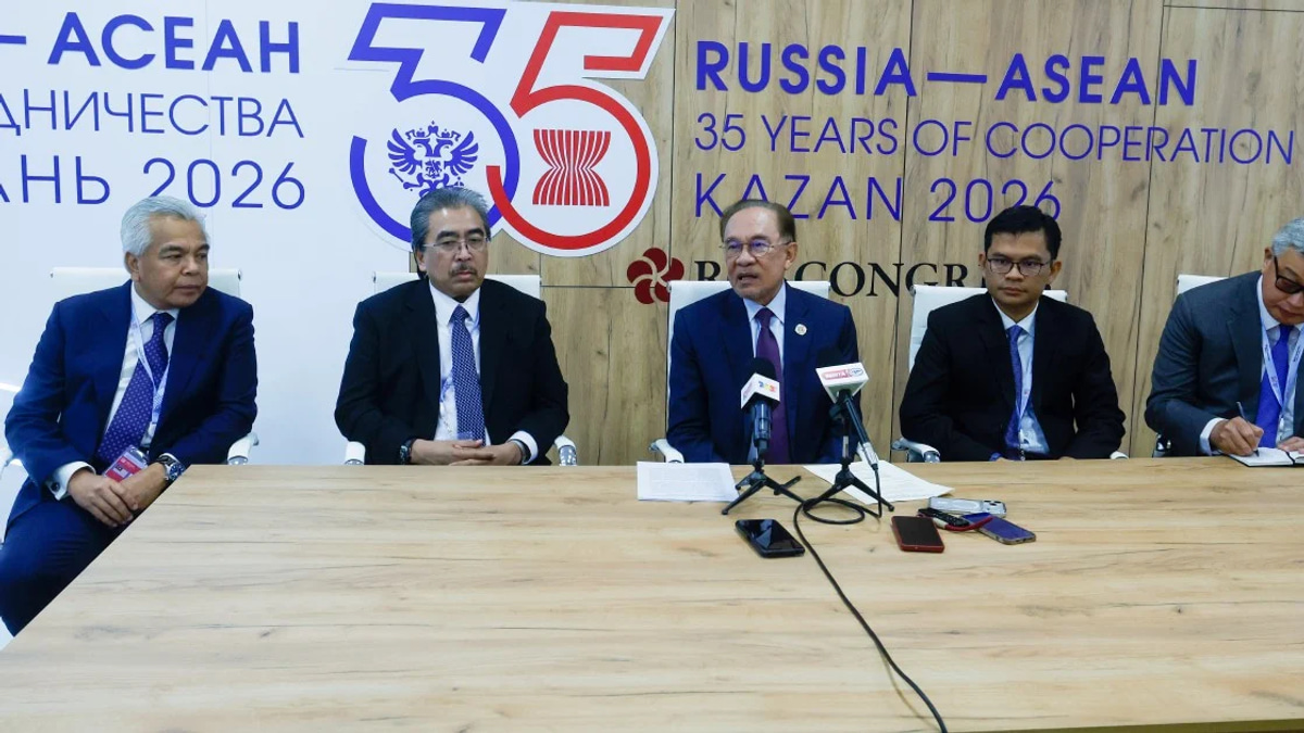 Malaysia to Fast-Track Visa-Free Entry for Russian Tourists, Says PM Anwar