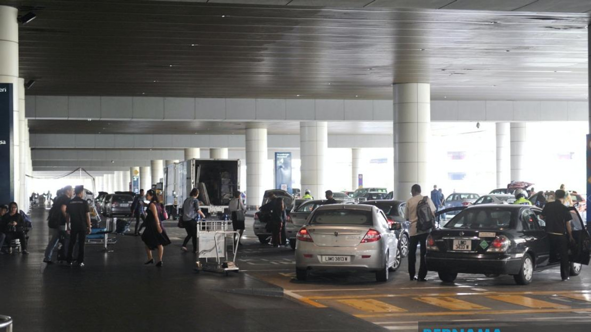 JPJ Escalates Airport Crackdown on Illegal Taxi Touts with 24-Hour Patrols