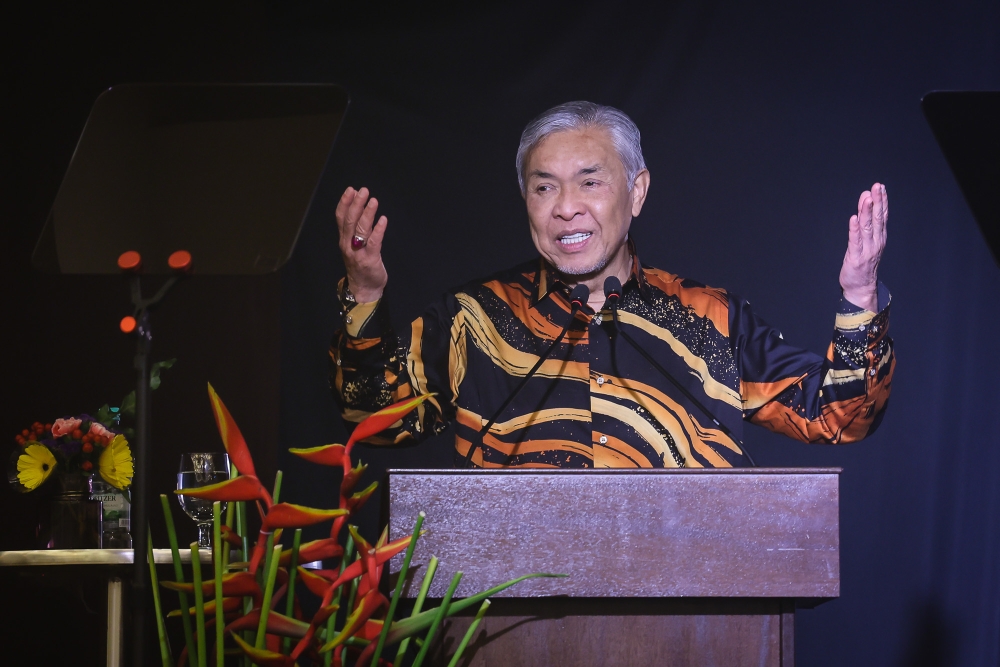 Zahid Eyes Putrajaya as BN Momentum Builds on State Election Wins