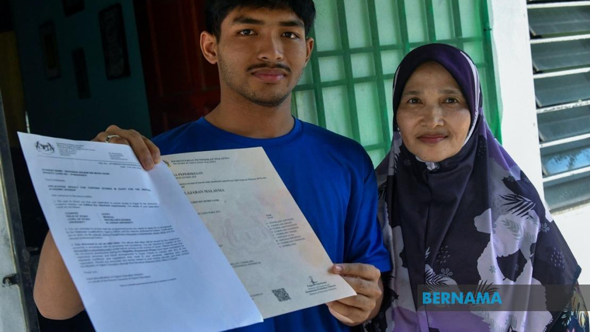 MARA Intervenes to Help Kelantan Student Realise Medical Dream at Al-Azhar