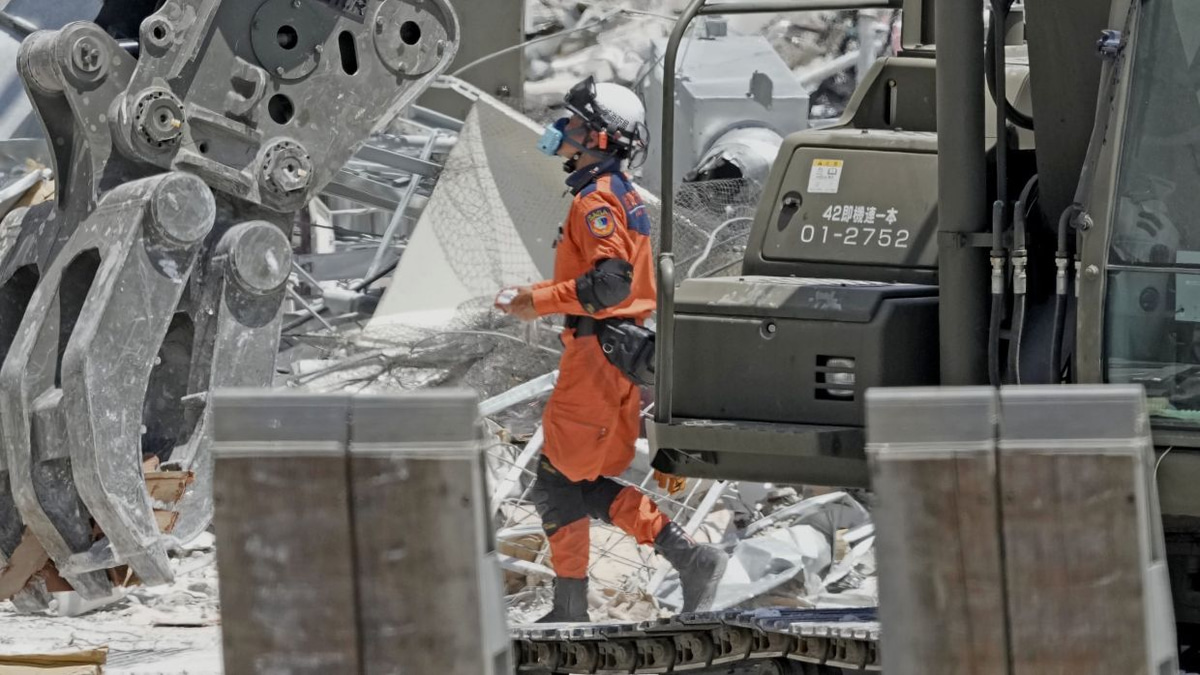 LPG leak likely triggered Kumamoto shopping mall blast after earthquake, Japan's government says