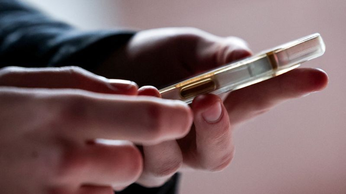 Social Media Giants Face Mounting Legal Pressure Over Youth Mental Health Claims