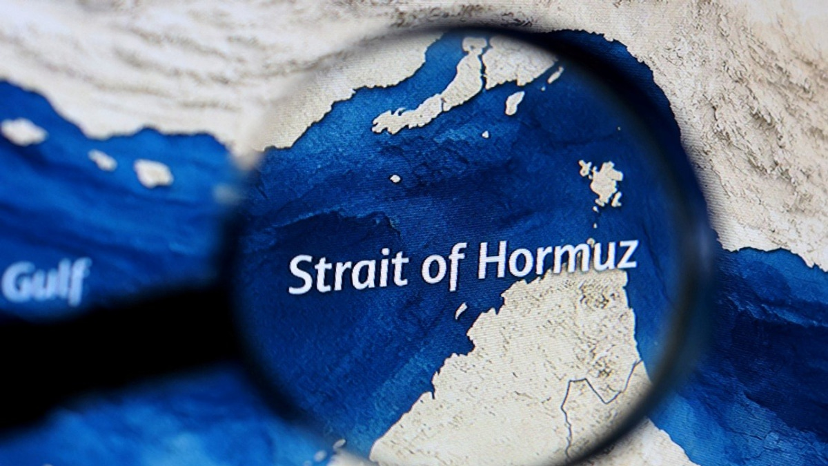 Oman and Iran Discuss Strait of Hormuz Navigation Rights Under International Law
