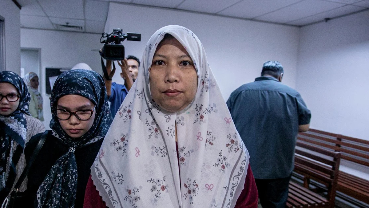 Woman fined RM500 for assaulting Sultan of Perak