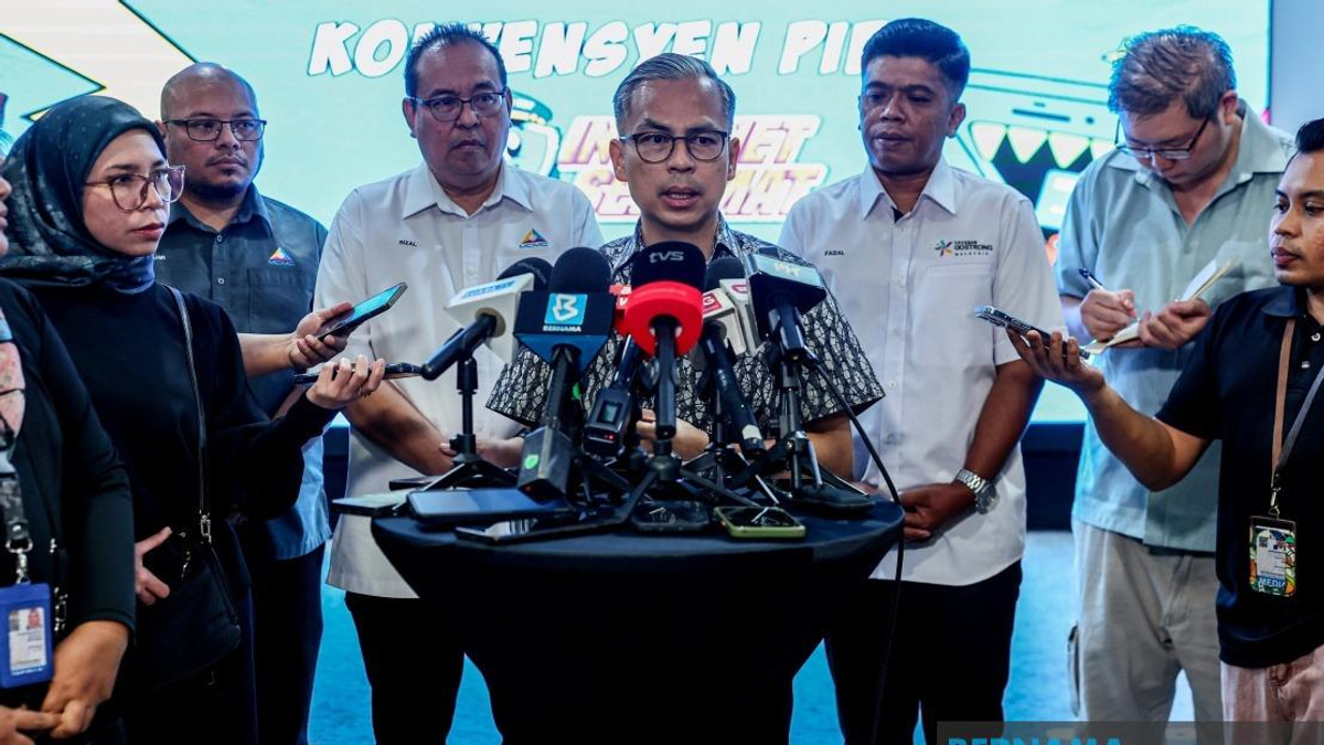 Minister Urges Parents to Monitor Children's AI Relationships Amid Digital Safety Concerns