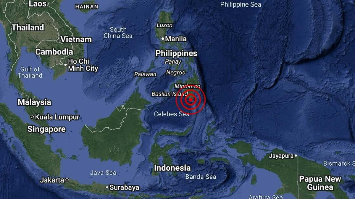 Powerful 7.8 Magnitude Earthquake Strikes Off Mindanao, Tsunami Alert Issued