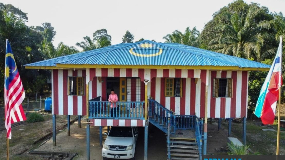 Teratak Gemilang: One Man's Patriotic Canvas in Sandakan