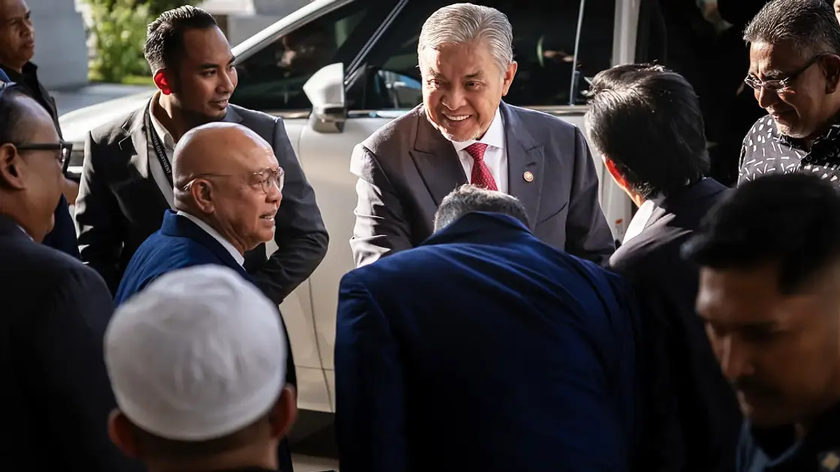 AG Resists Bar Council's Challenge to 'No Further Action' in Zahid Case