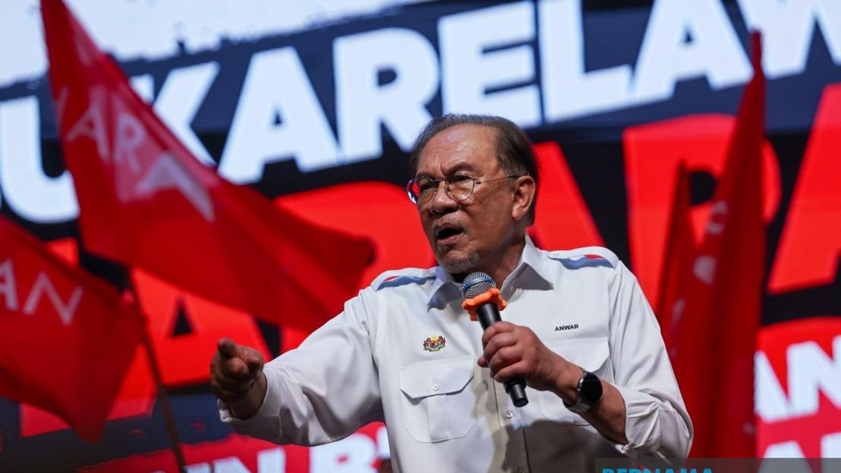 DAP Respects Malay Rights, Anwar Insists Amid Unity Push