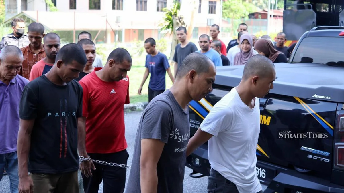 Court imposes fines on 29 undocumented migrants for immigration breaches