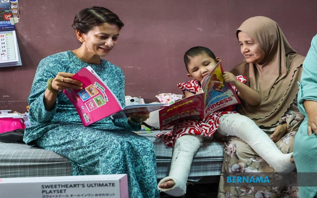 Three-Year-Old Survivor of Kedah Crash Receives Royal Visit as Recovery Progresses