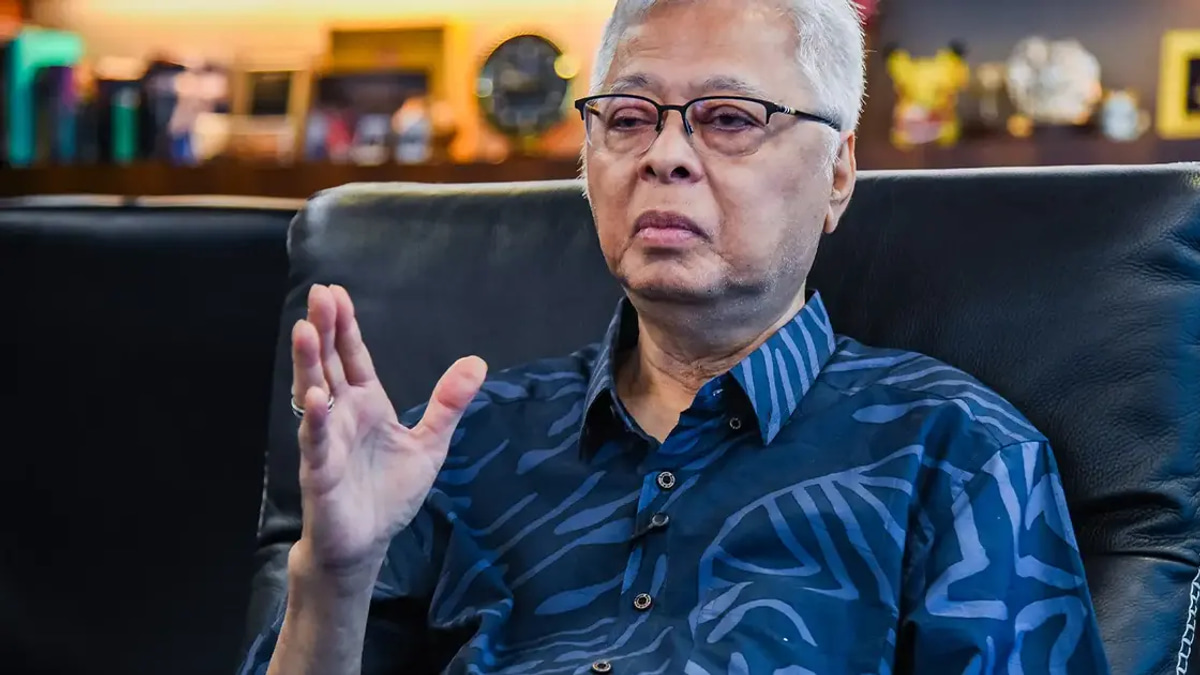 Court Adjourns Ismail Sabri's Case as Former PM Prepares for Heart Procedure