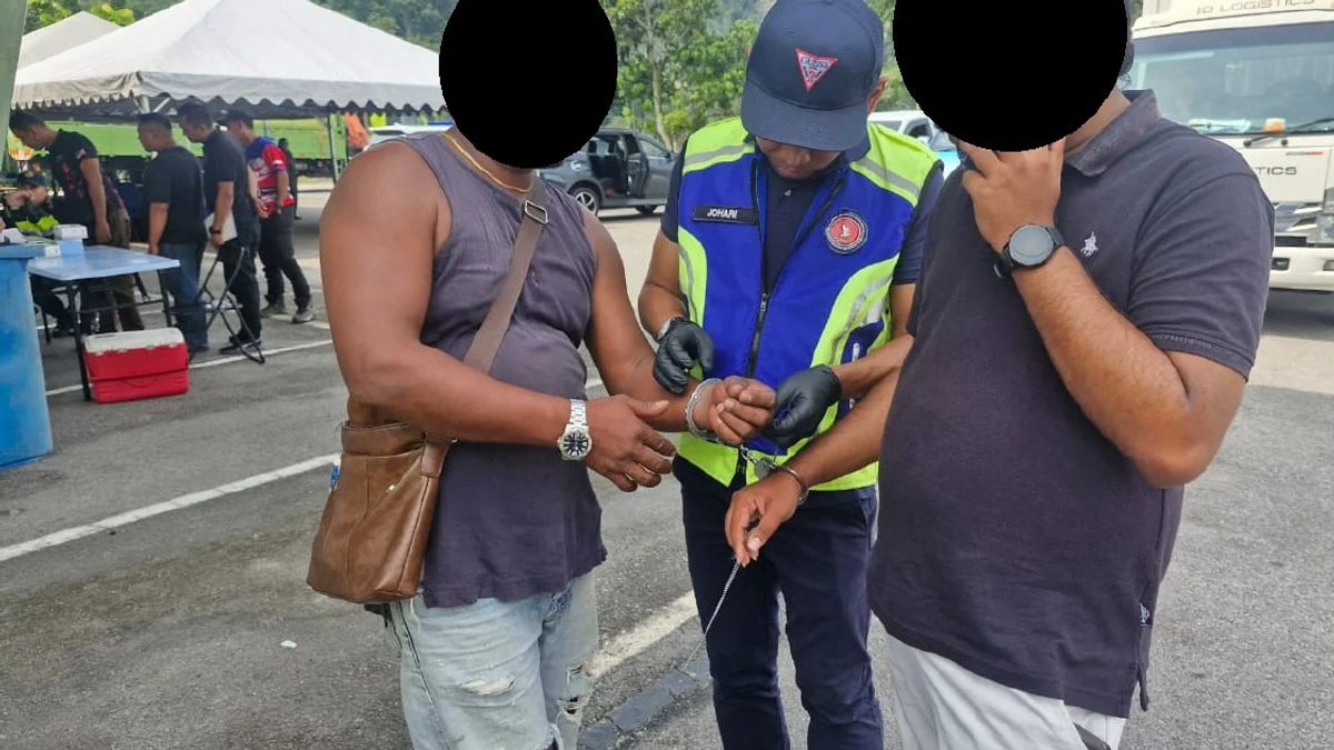 Timber Lorry Driver Arrested After Testing Positive for Methamphetamine and Cannabis at Gombak Checkpoint