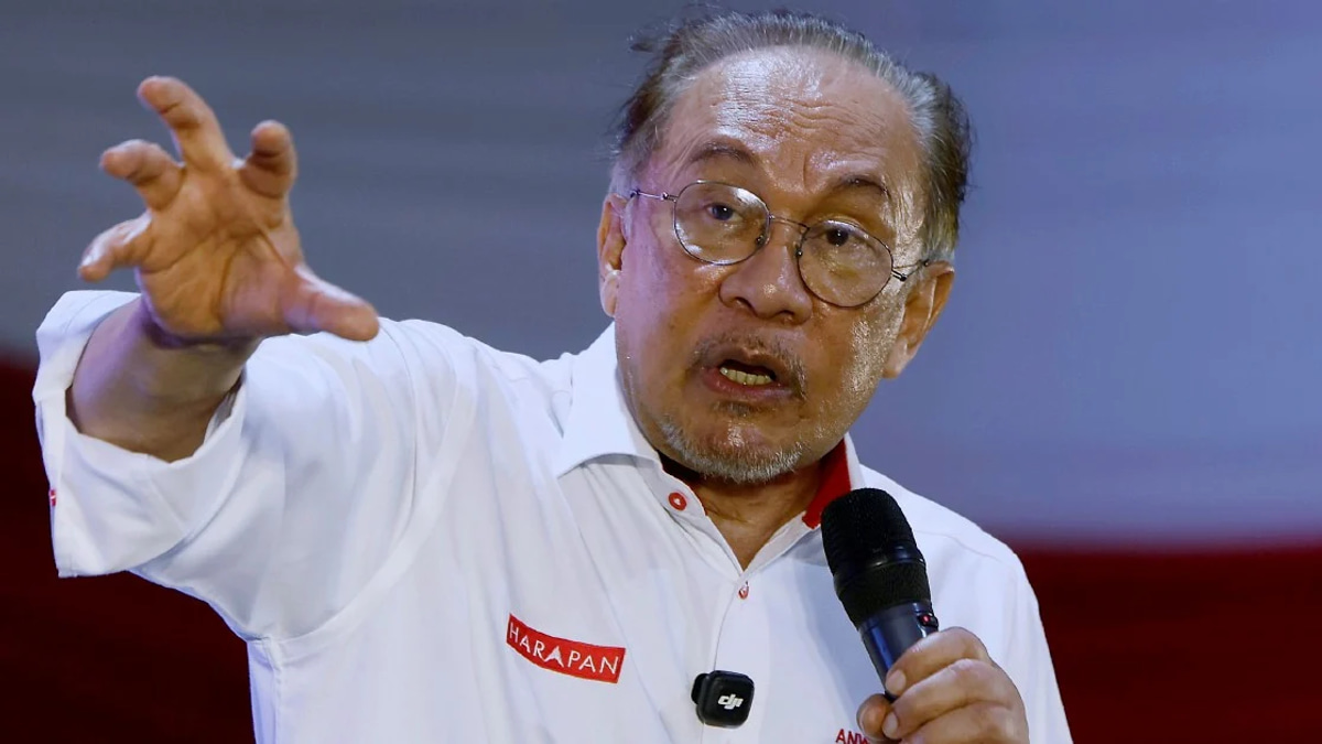 Anwar urges Johor election rivals to avoid using Najib release as campaign tool
