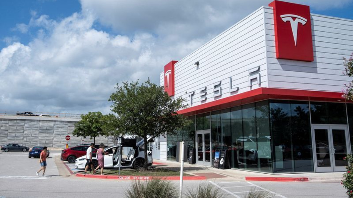 US Safety Board Opens Investigation Into Fatal Tesla Crash in Texas That Killed Elderly Resident
