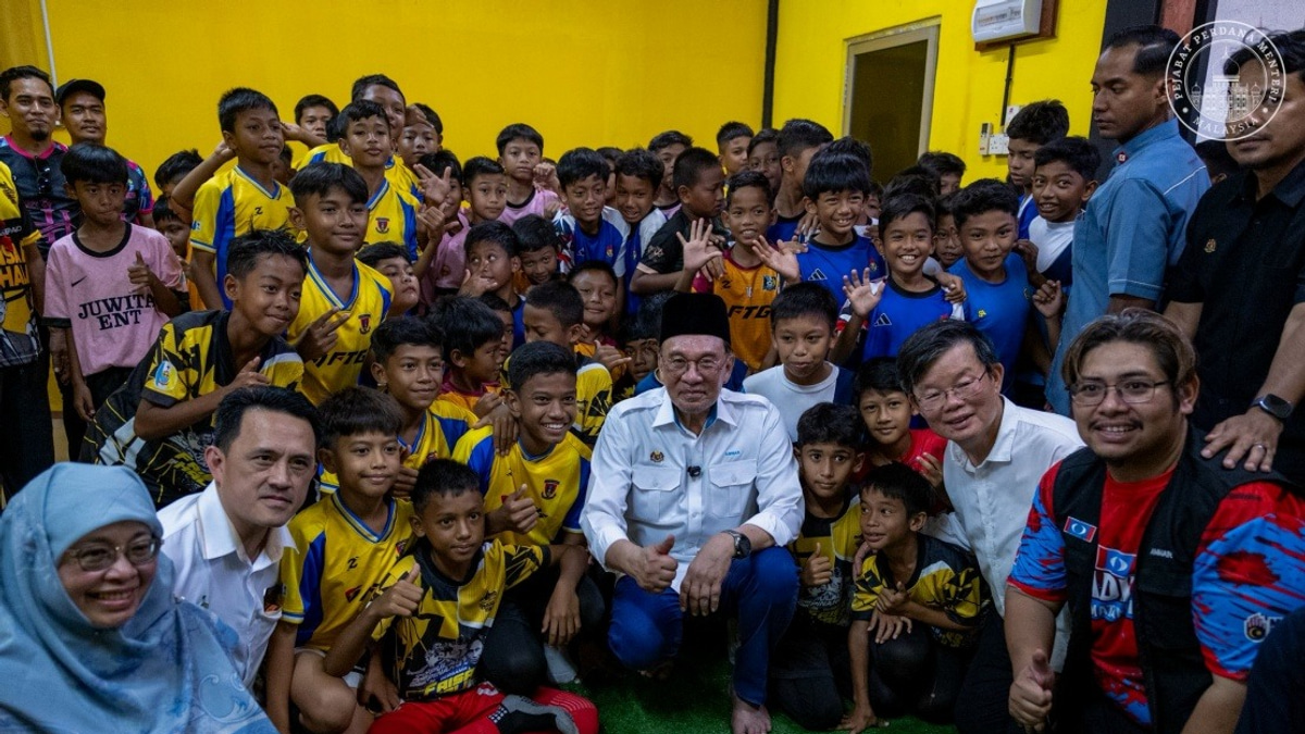 PM Anwar Opens Faisal Halim Football Academy in Penang to Nurture Young Talent