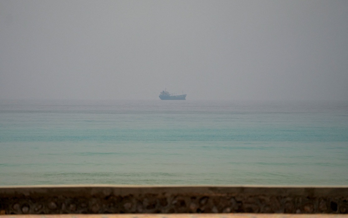 Iran's Parliament Speaker Declares Strait of Hormuz Access Conditional on Tehran's Terms