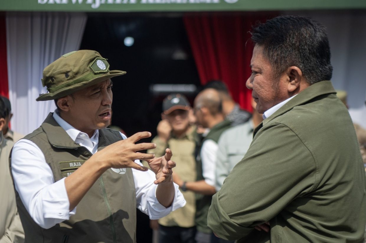 Indonesia's Anti-Corruption Agency Probes Forestry Minister Over Alleged Incomplete Return of Bribes