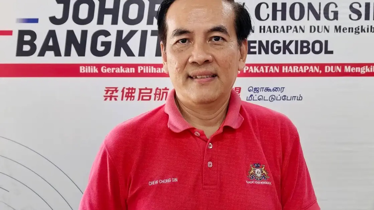 Former DAP Lawmaker Alleges Covert Alliance Between BN and PN to Control Johor Government