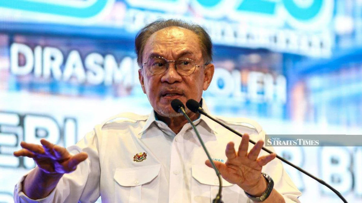 Anwar calls for pause on Melaka DAP exit as tensions simmer over coalition stability