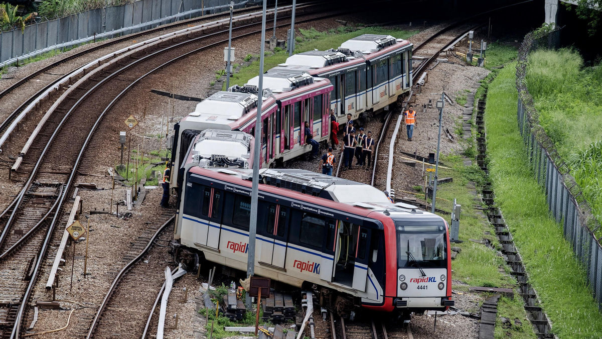 APAD Launches Probe Into LRT Derailment Near Chan Sow Lin Station