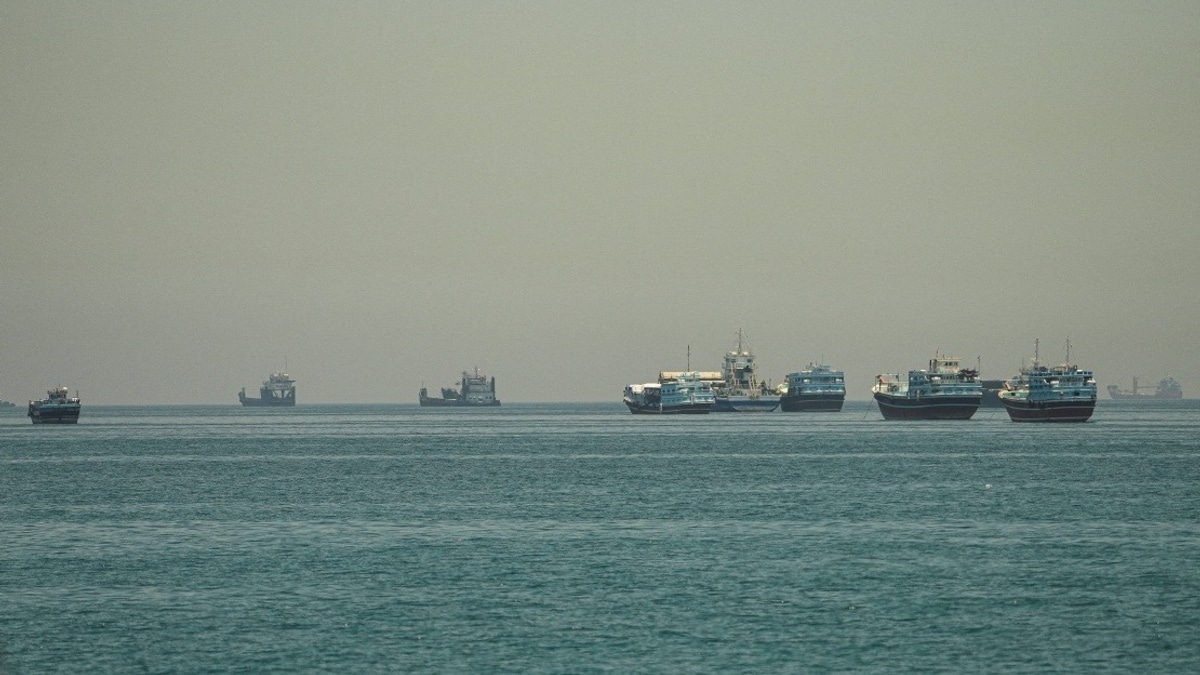 US Naval Blockade of Iranian Ports Persists Despite Trump's Pledge