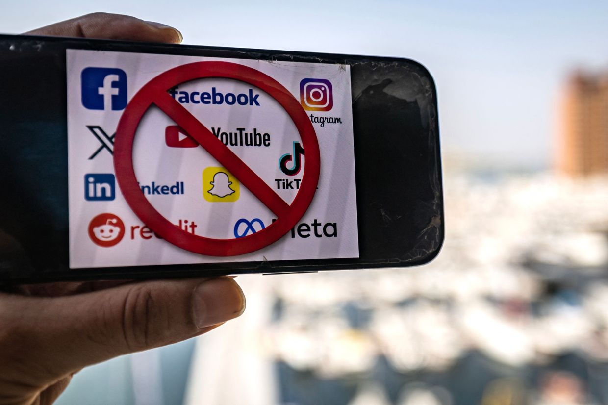 UAE Joins Global Wave of Under-15 Social Media Bans, Setting Arab World Precedent