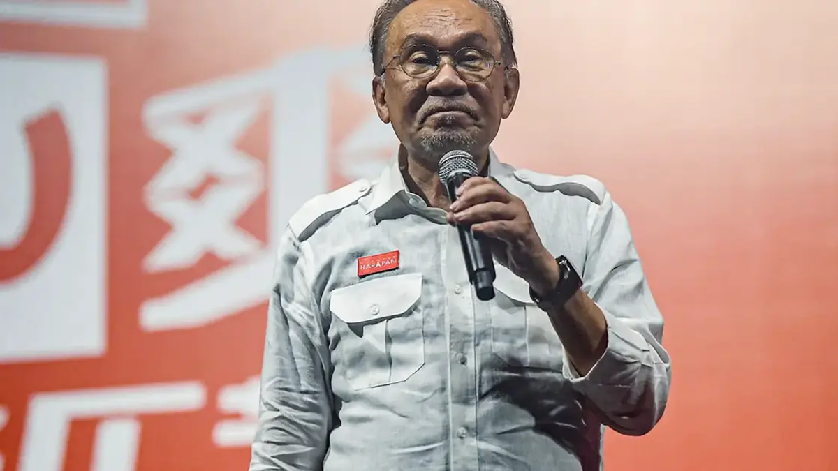 Anwar Calls for Unity as BN Secures Johor State Election Victory