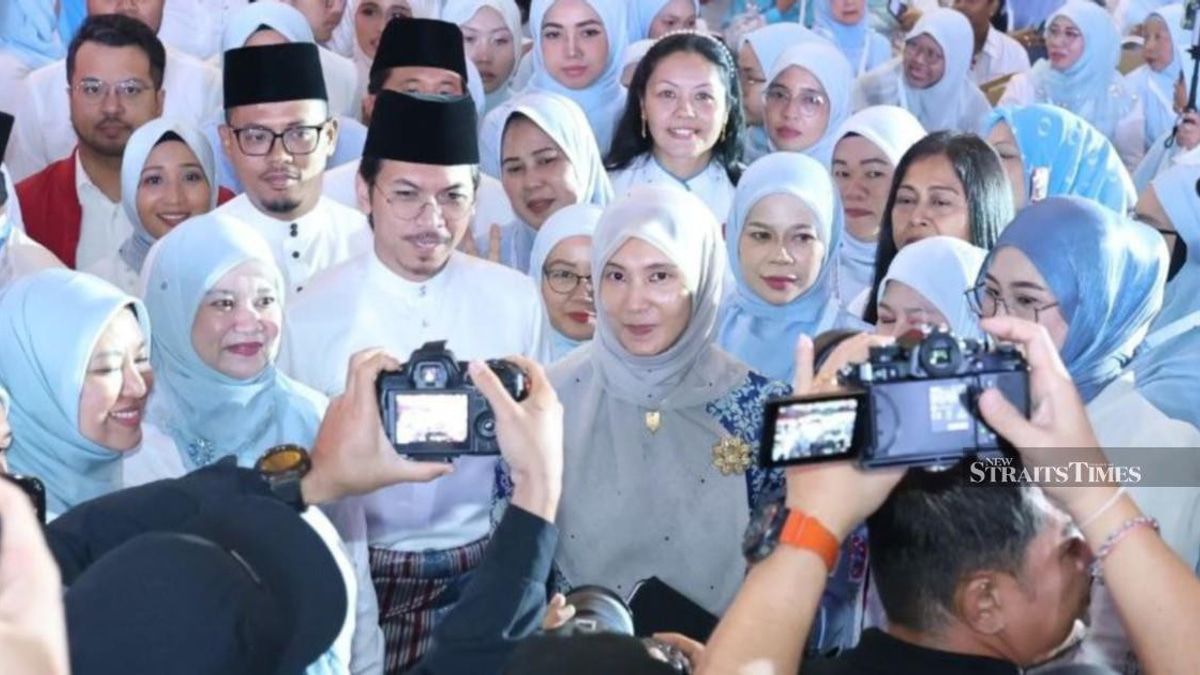 PKR Cannot Tolerate Internal Factions, Warns Nurul Izzah