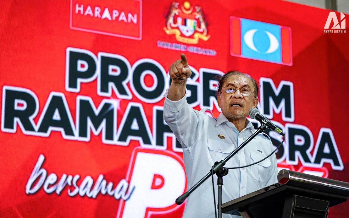 Anwar to Raise Durian Crisis with China's Li Qiang, Eyes Market Access Deal