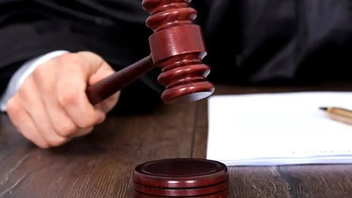 Four police corporals charged with extorting RM10,000 from salesman
