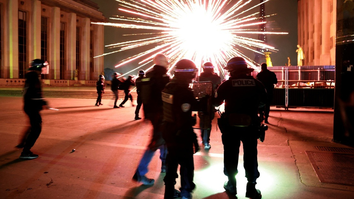 PSG's Champions League Final Berth Triggers Paris Unrest; 127 Arrested