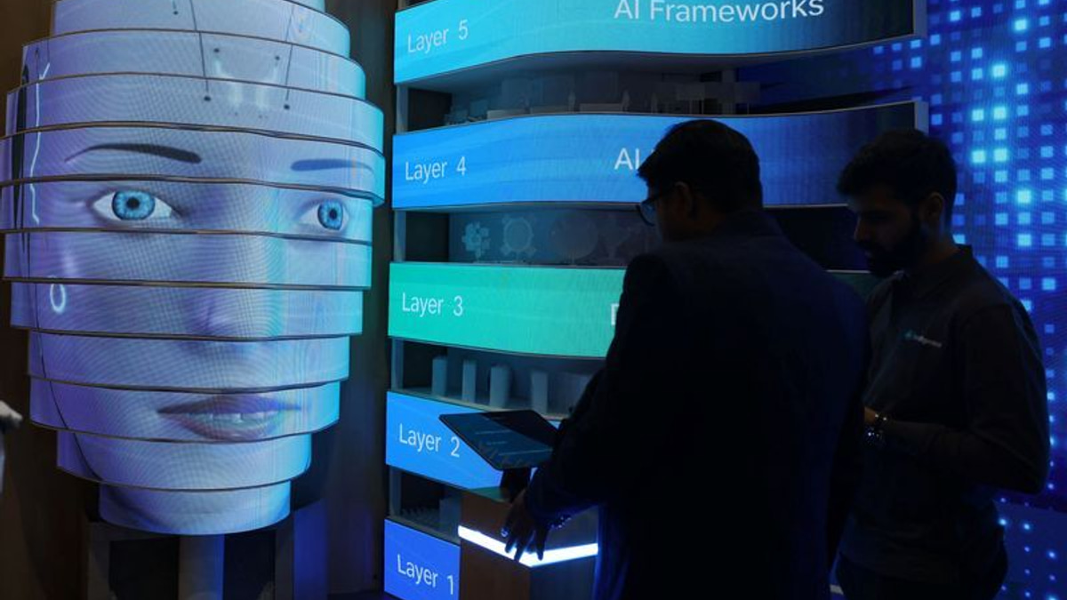 Young Workers Growing Anxious as AI Revolution Accelerates