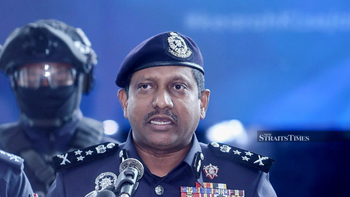 Malaysia Airlines Pilot Arrested in Indonesia Had Clean Record, Police Confirm