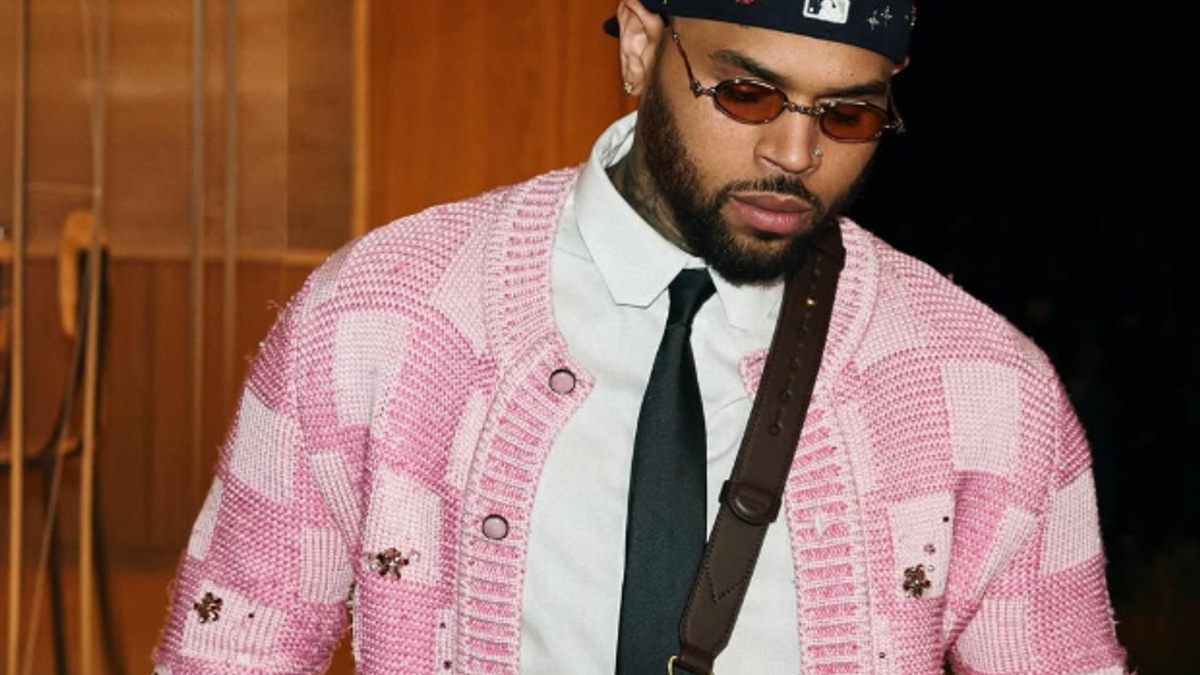 Chris Brown Ordered to Pay RM53mil to Former Housekeeper Over Dog Attack