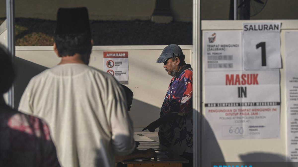 Federal Ministers Participate in Johor State Elections as Voting Begins