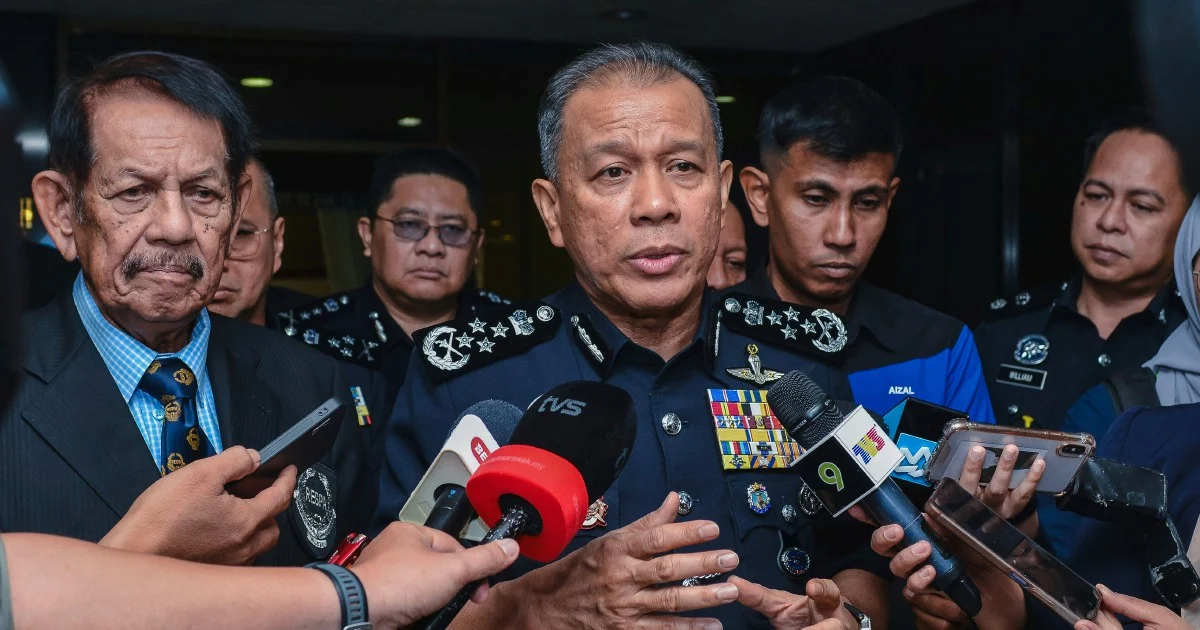 Police Launch Internal Probe Into Officer In Viral China Incident