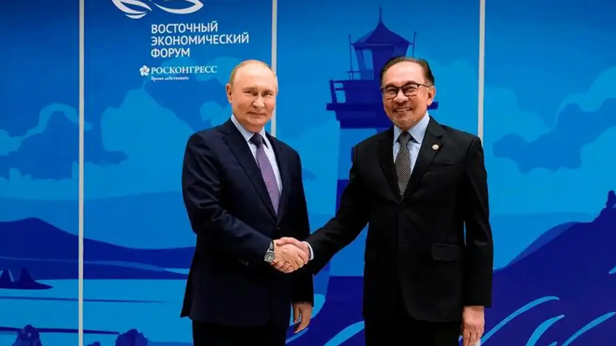 Anwar to Hold Talks with Putin on Malaysia's Fuel Needs