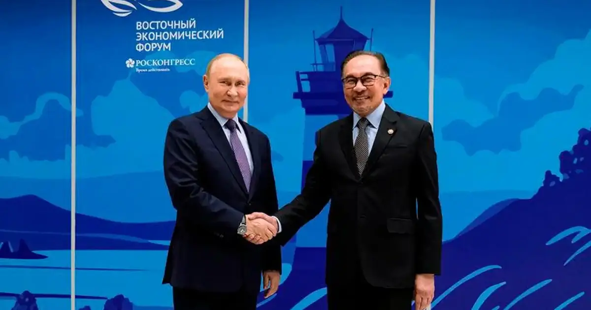 Anwar to Hold Talks with Putin on Malaysia's Fuel Needs